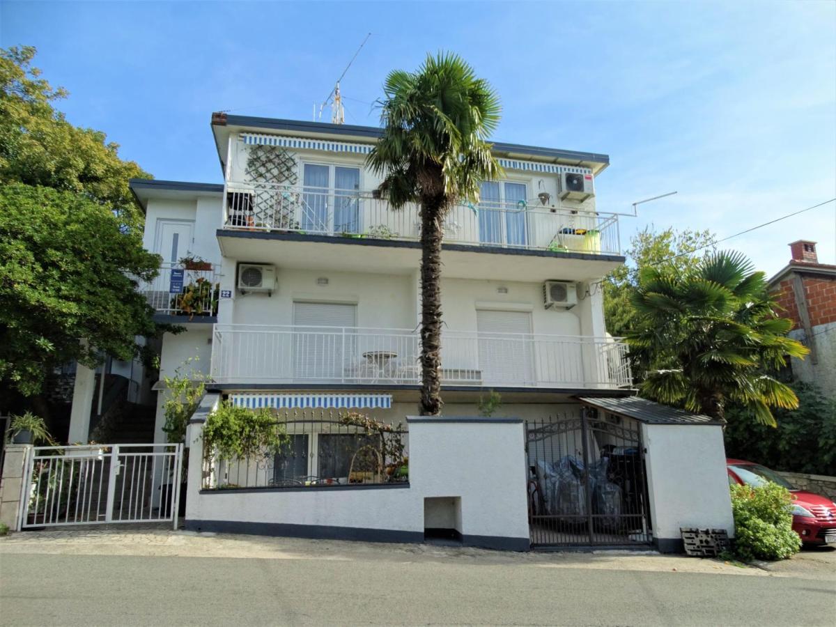 Apartmani Crikvenica 30098 - Dijana Bagian luar foto